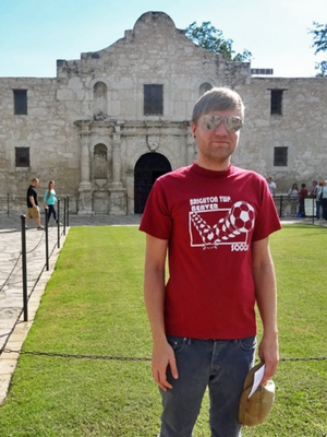 Sunglasses tourist at Alamo.