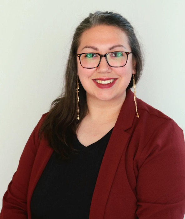 Laura Hollingworth's Headshot